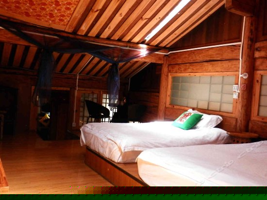 二楼榻榻米双人间