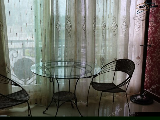 套房（1卧1厅1厨1卫）