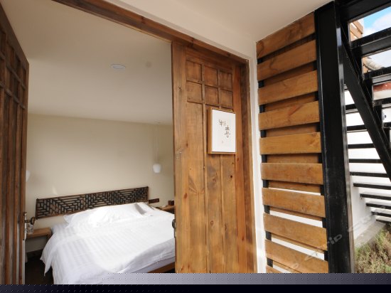 物喜三楼花园带露台大床房