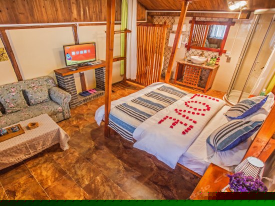 红尘梦豪华大床房