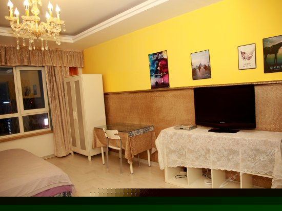 温馨三口家庭房