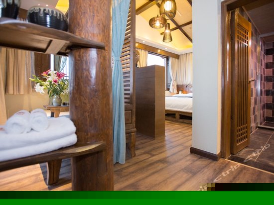 二楼观景豪华套房