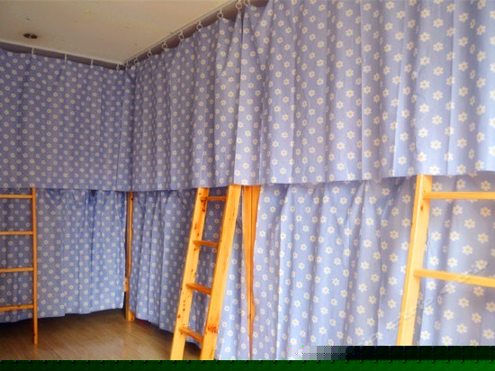 男生观景独卫八人间（床位房）