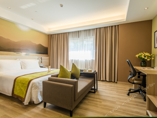 高级大床房