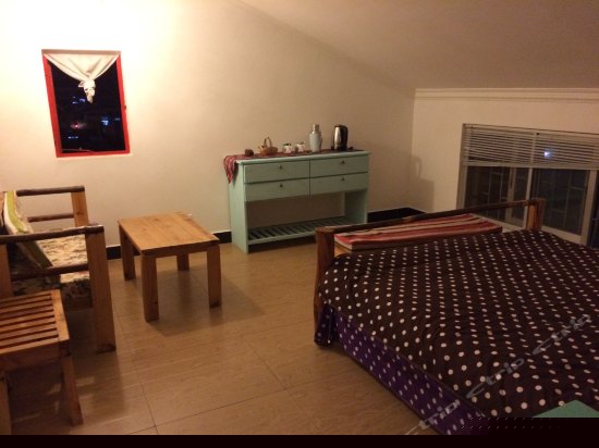 三楼标准大床间