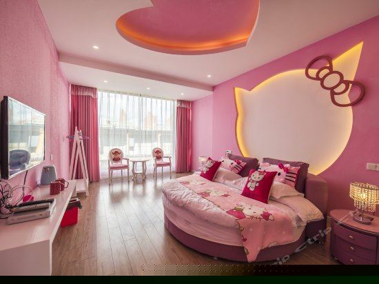 kitty公主房圆床房