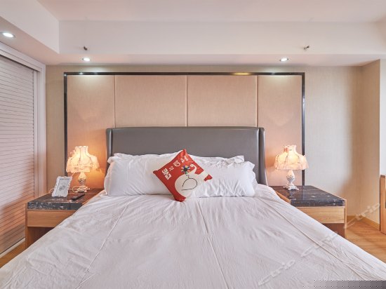 西子景象大床房