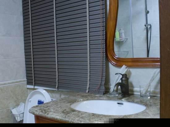 临水美式大床房