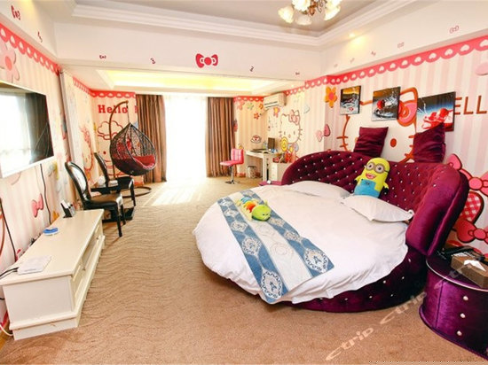 浪漫数码圆床房