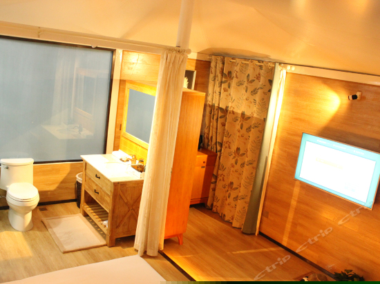 A区浪漫花海帐篷客房