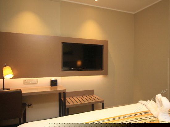 商务大床房（无窗）