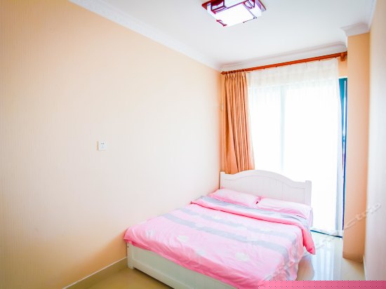 心语飘窗园景房（二房一厅）