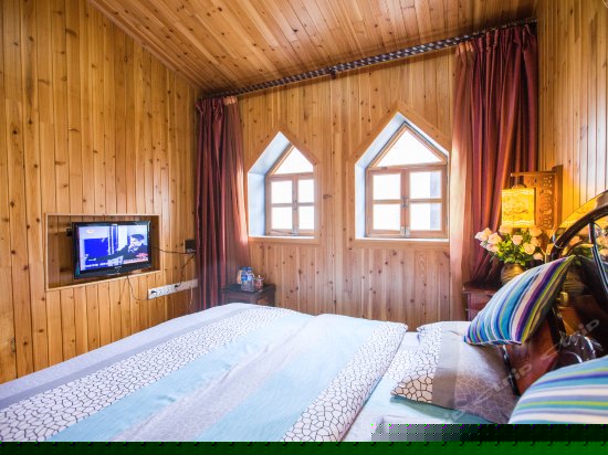 二楼豪华大床房