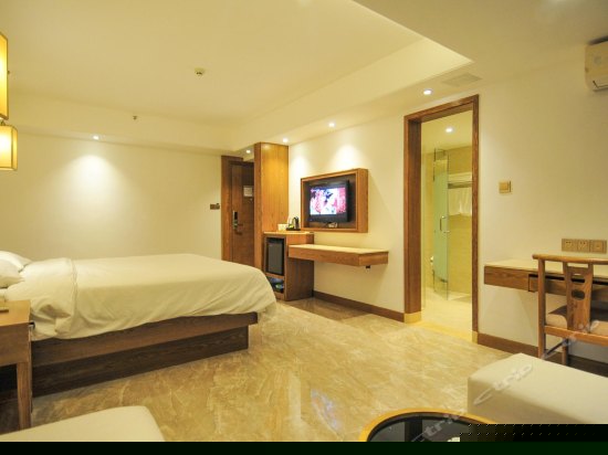 高级园景大床房