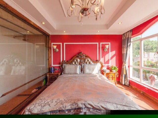 1.8米床海景美式大床房