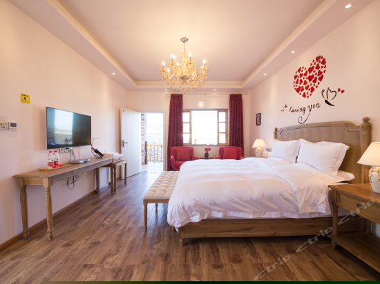 雪山蜜月观景房