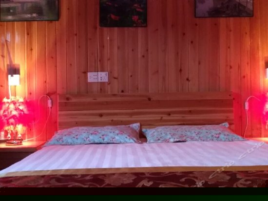 水车店标准大床房