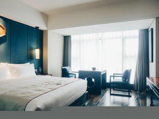 标准江景单人房