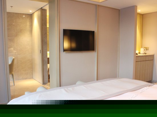 豪华市景大床房