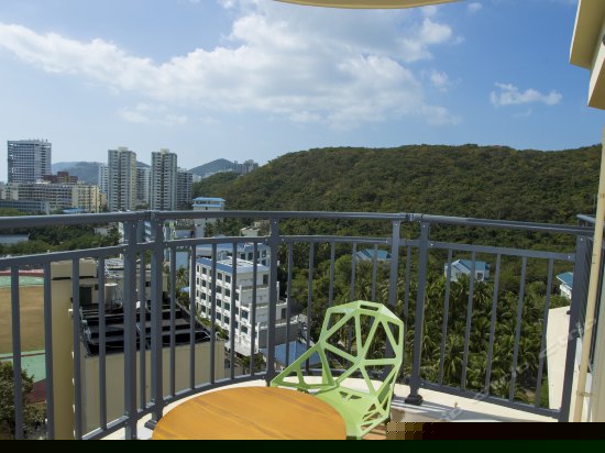 舒适山景标准双床房