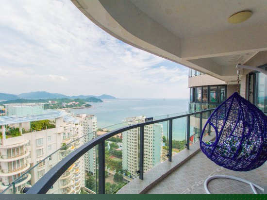 精装海景两室一厅