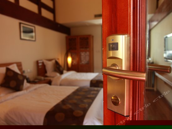 假日双床/大床房