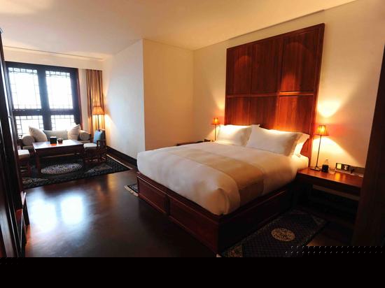 行政豪华大床房