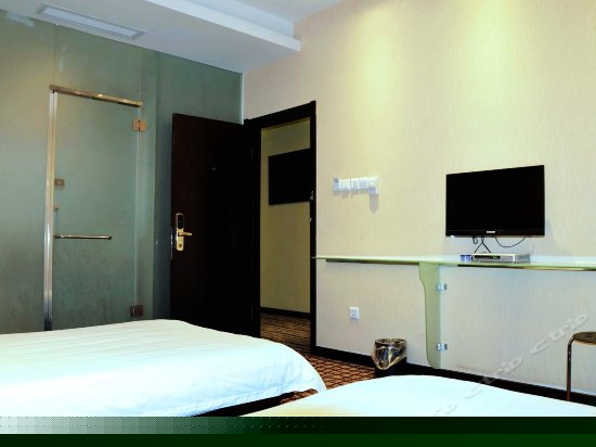 标准双床房(百叶窗)