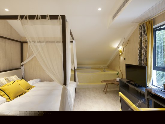 谷雨（大床房）