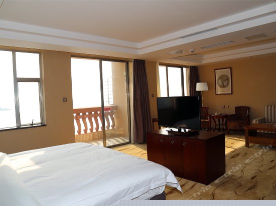 豪华山景双床房