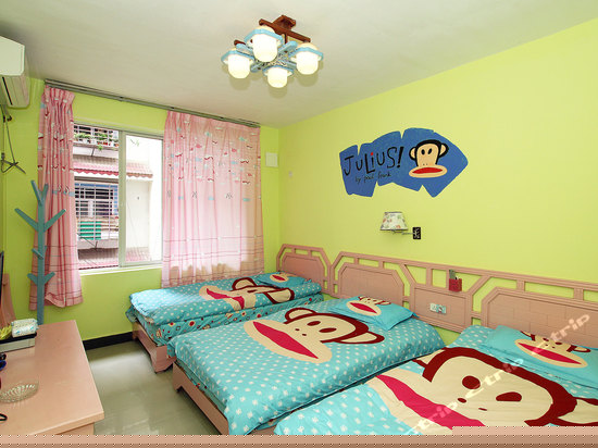 卡通乐园三人房