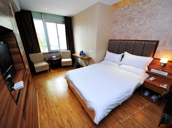 商务大床房
