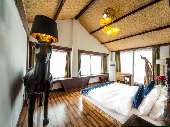 情迷玉龙至尊观景套房