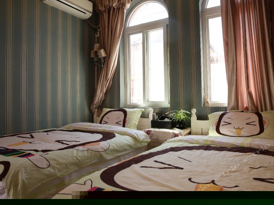 203旋转木马双床间