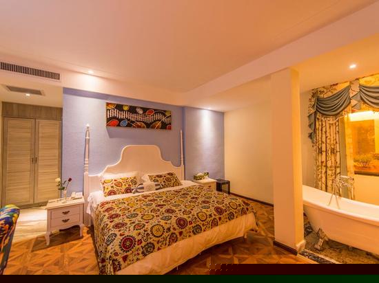 豪华地中海海景蜜月大床房