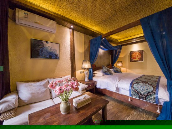 盛世霓裳豪华家庭房