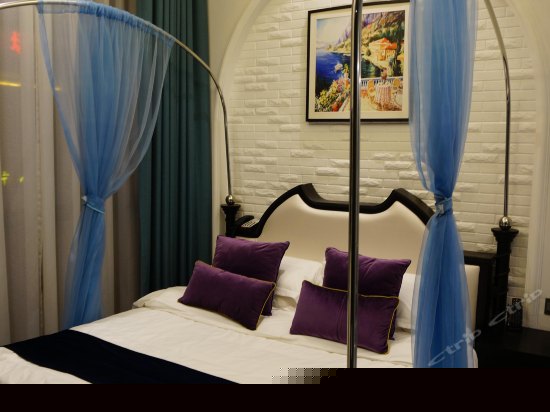 浪漫主题房(无窗)