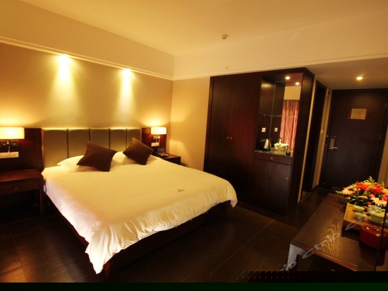 闻香阳台大床房