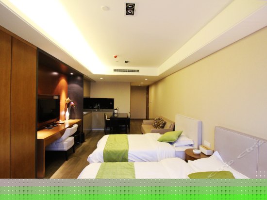 温馨城景家庭房