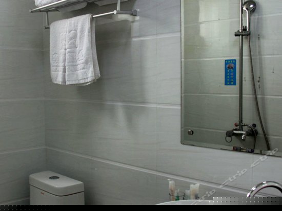 丽江情双床房（无窗）