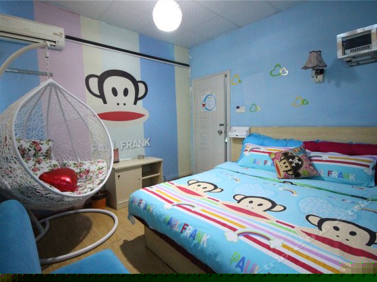 主题投影摇篮房