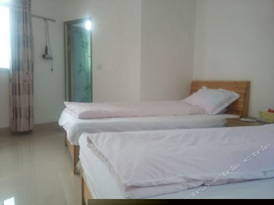 雅苑店标准双床房