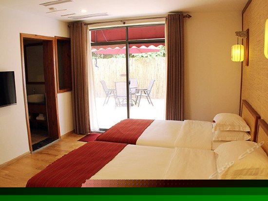 榕忆露台标准间