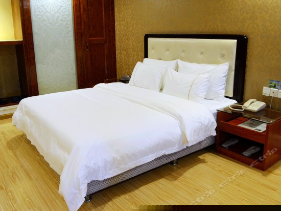 高级大床房