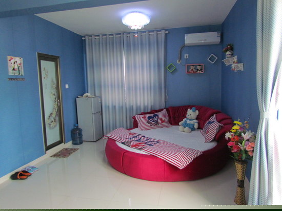 情深深海景圆床房