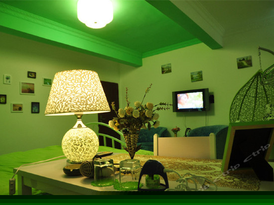 无界豪华大床房