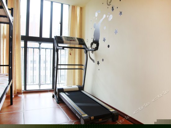 男生八人间（床位房）