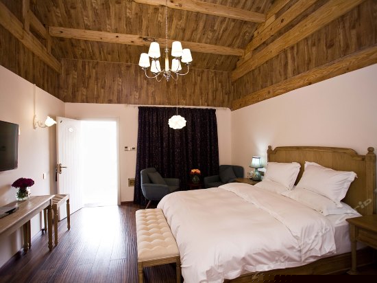 民间歌谣大床房