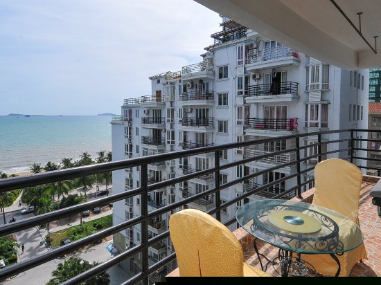 你好色彩阳台海景大床房