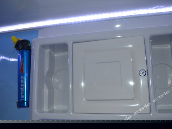 四人间豪华舱（床位房）